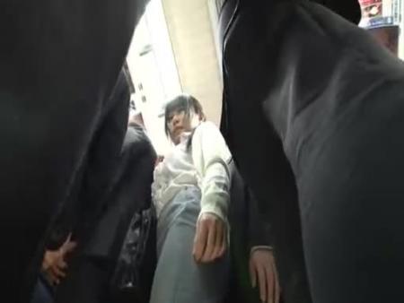 満員電車　① free on - Ero Video 
