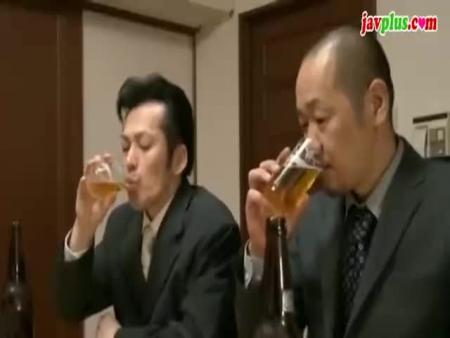 泥酔い美女に容赦なしのイラマチオ、中出しレイプ！【有村千佳】 free on - Ero Video 