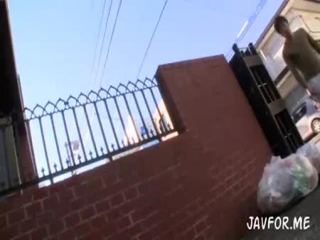 隣人にレイプされる巨乳人妻 free on - Ero Video 