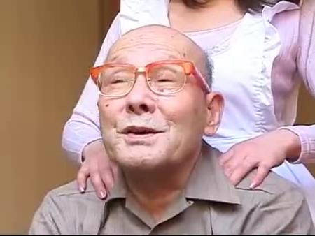 友田真希 - 