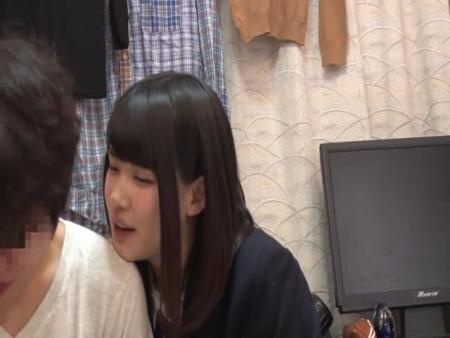 幼馴染が惨めなボクに同情で素股！素股だけのはずだったのにまさか…！ free on - Ero Video 