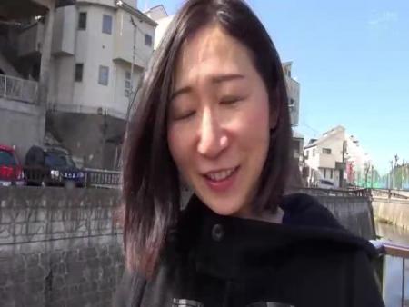五十路・六十路まだまだ**！妊娠の心配ないおばさんは快楽を素直に楽しむ為にAV出演！？ free on - Ero Video 