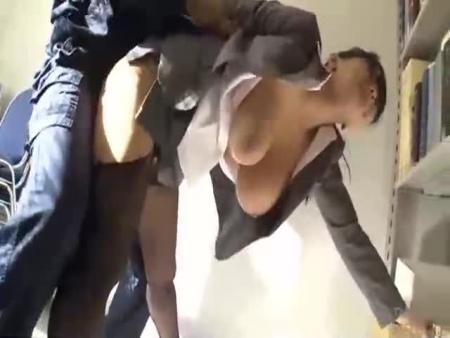 ＜ガチレイプ＞トイレで狙われた女子高生が痴漢から犯され立ちバックでチンポを無理やり挿入！鏡の前で凌辱レイプされてしまう… free on - Ero Video 